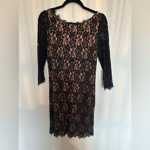 Aritzia Rafael Lace 3/4 Sleeve Black & Nude Dress